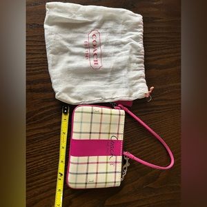 💙4/$20 Coach wristlet